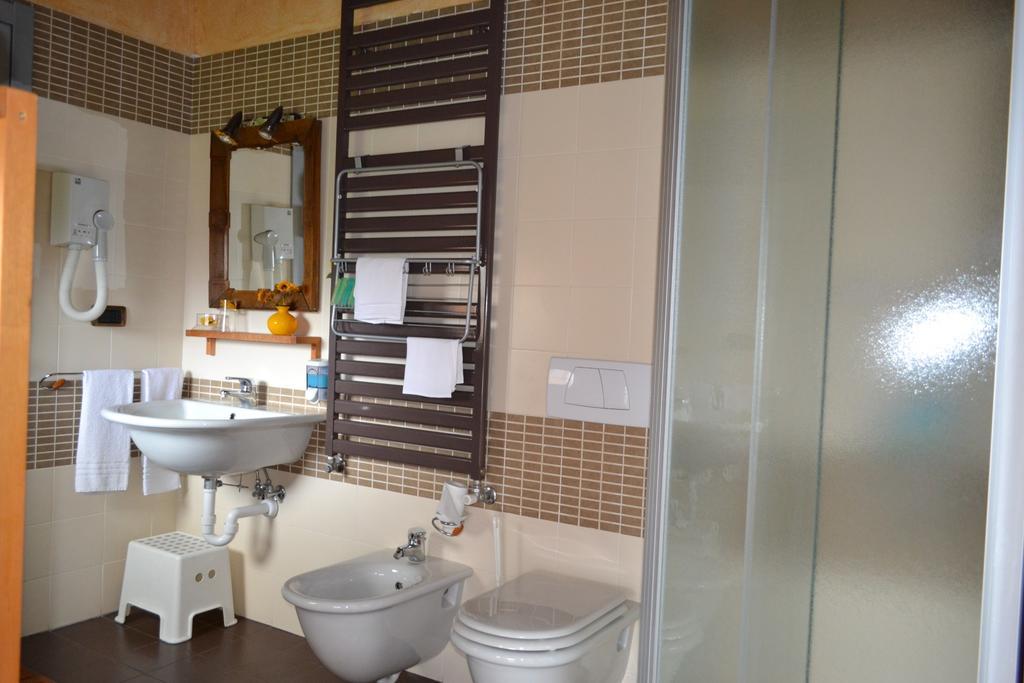 B&B Edera Castagnole Piemonte Extérieur photo